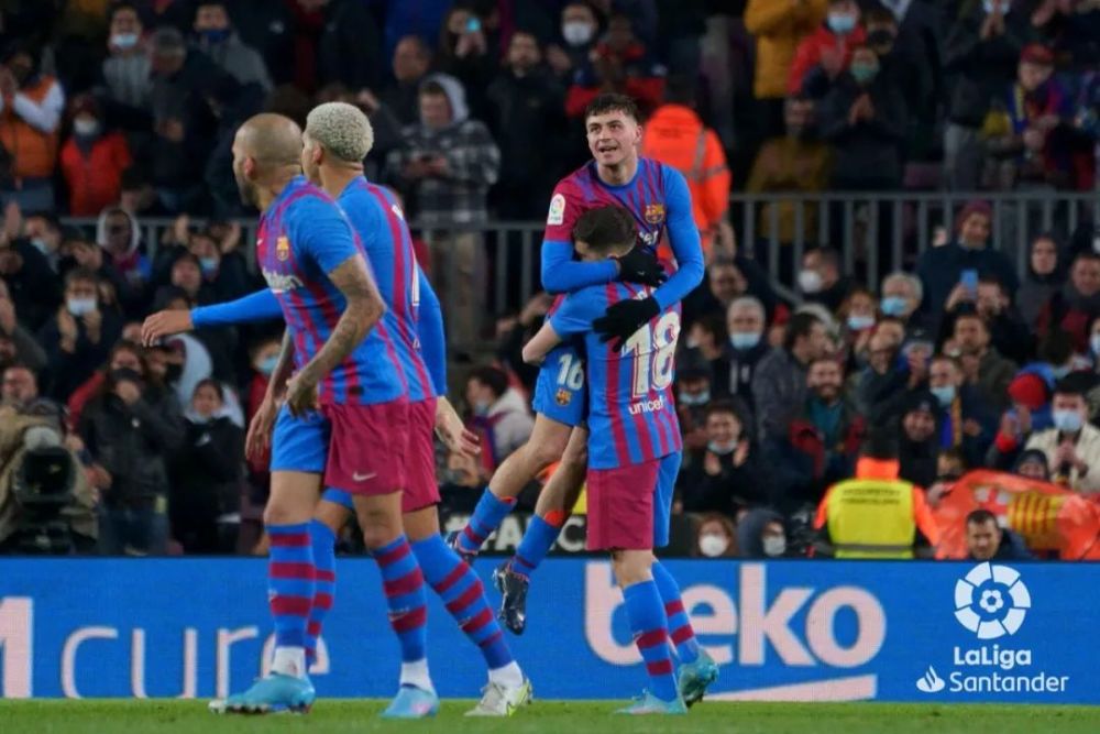  马赛客场逆转摩纳哥，积分榜升至次席  